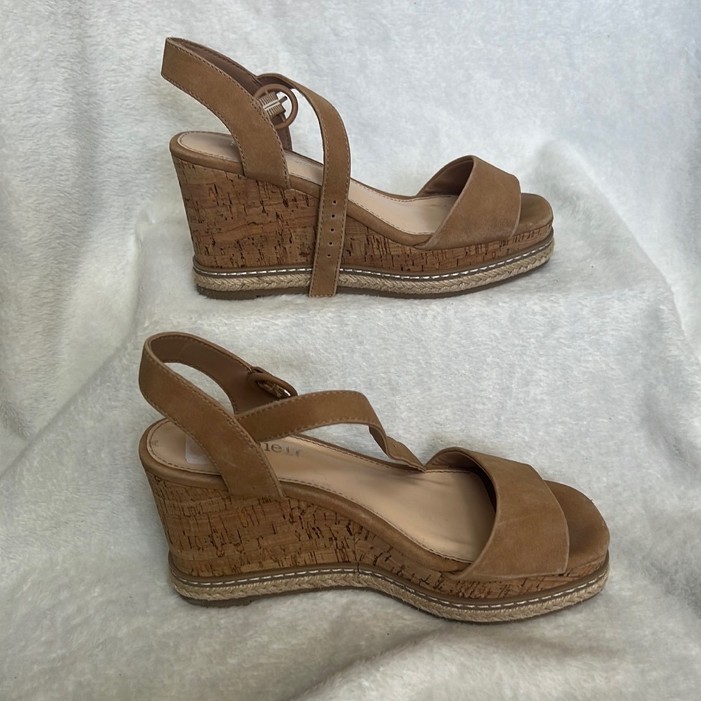 Brown Wedges